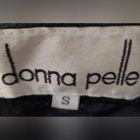 Hardly Used Donna Peele Leather Jacket Size Small - Picture 2 of 2